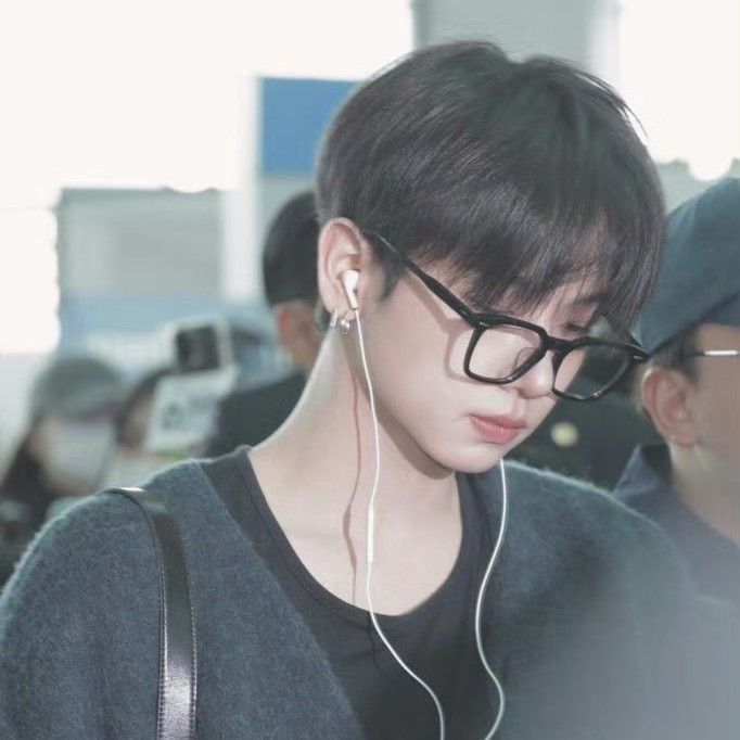 Behind-the-scenes cut of Myeong Jaehyun (BOYNEXTDOOR)