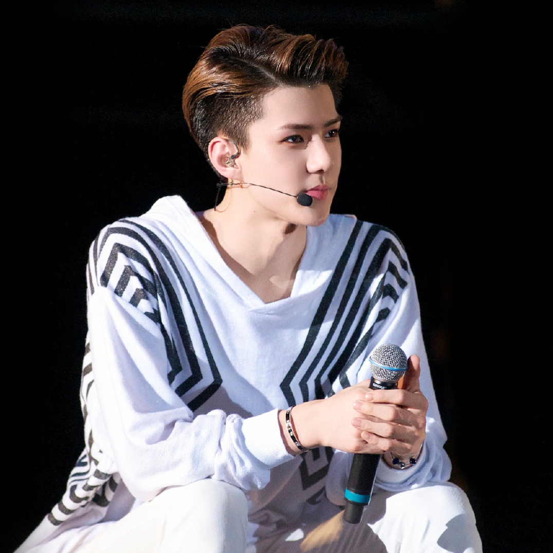 세훈 (EXO)의 최신 사진