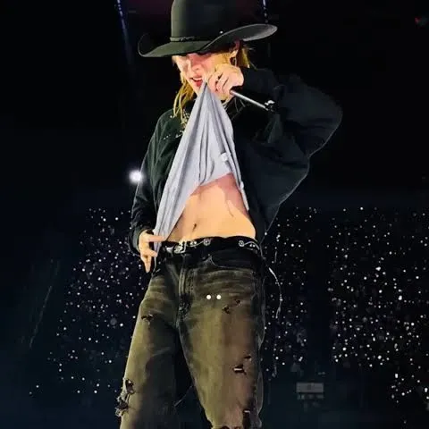 Foto aktivitas terbaru Jimin (BTS)