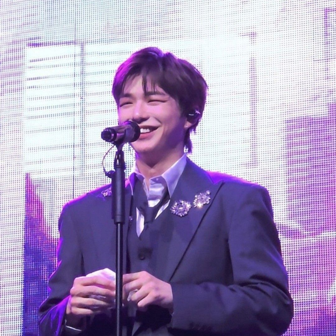 강다니엘 최근 활동샷