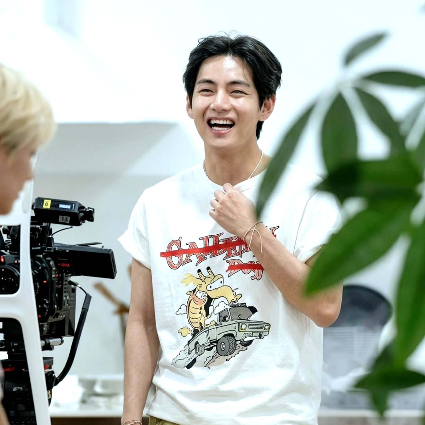 Foto terbaru V (BTS)