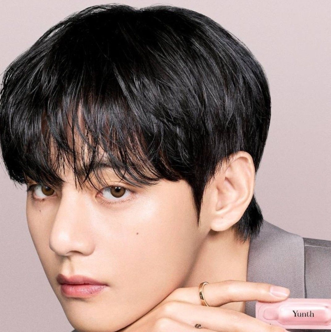 V (BTS)の最新写真