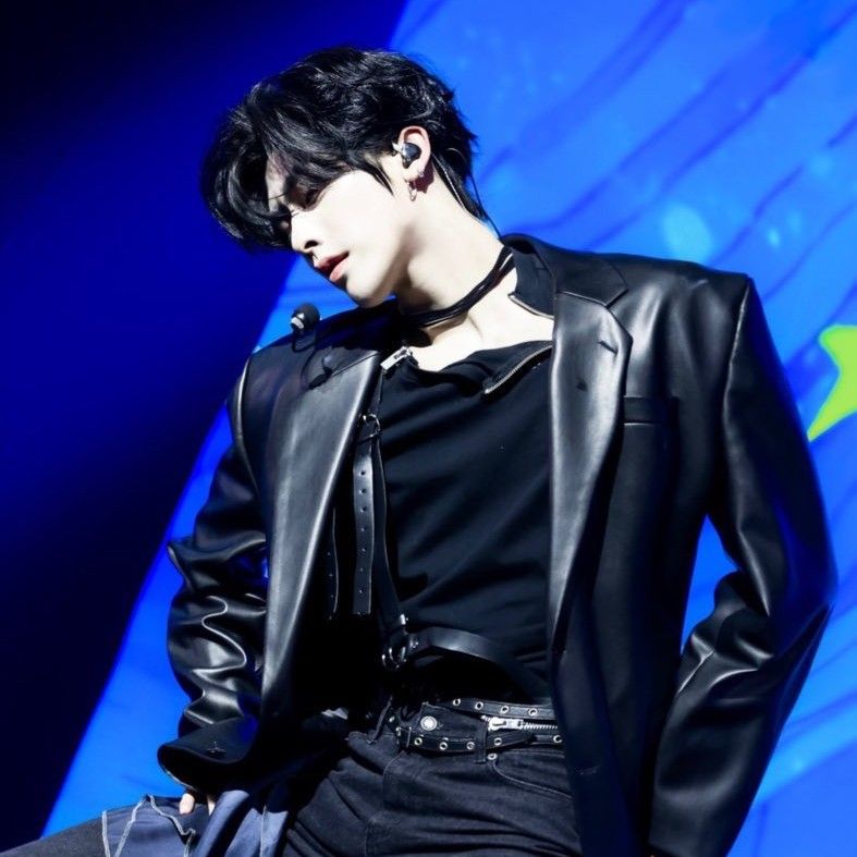 Recent activity shot of Ricky (ZEROBASEONE)