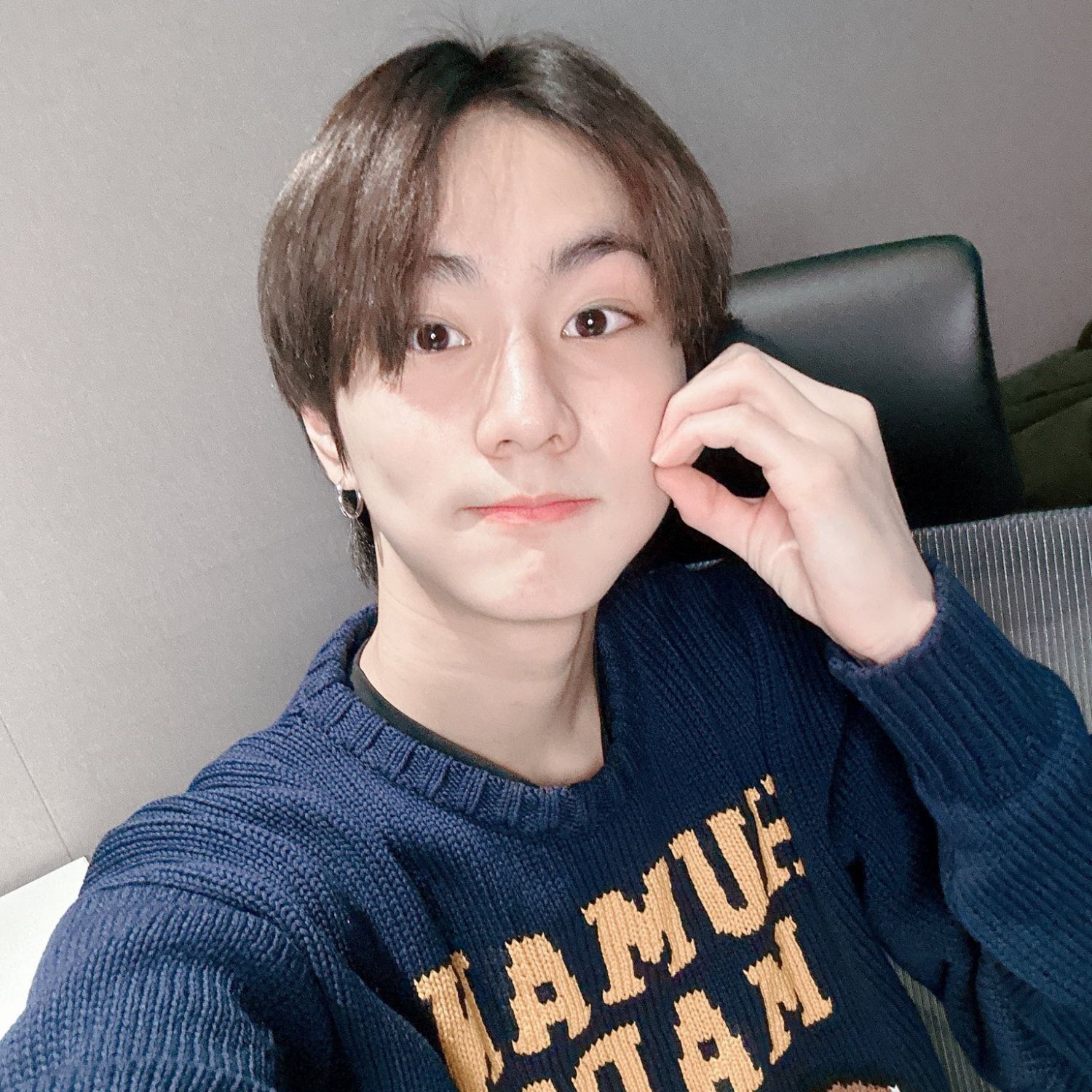 Behind-the-scenes cut of Jungwon (ENHYPEN)