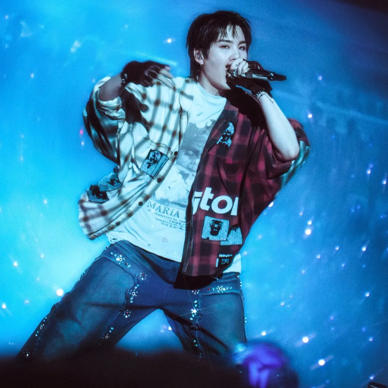 Foto aktivitas terbaru SUGA (BTS)