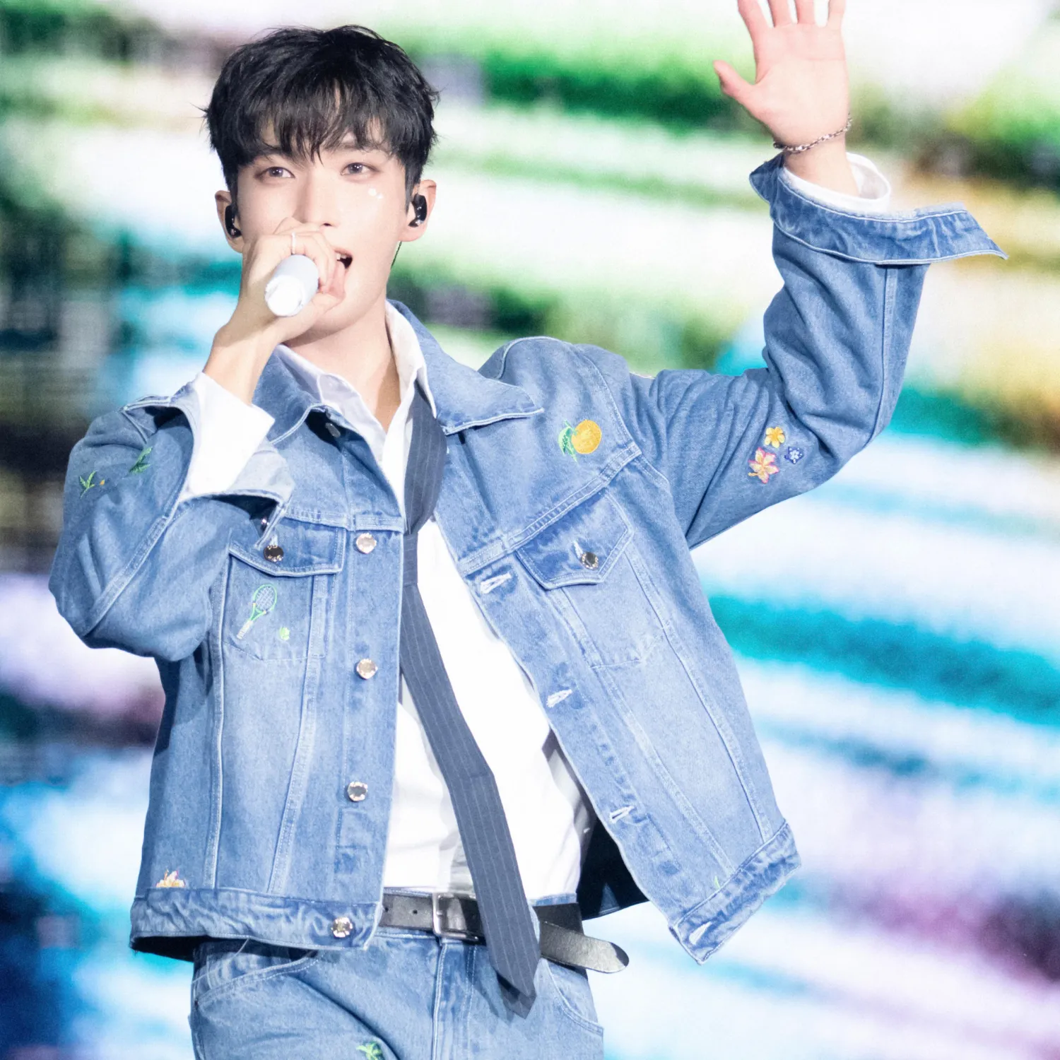 DK (SEVENTEEN)的幕後花絮