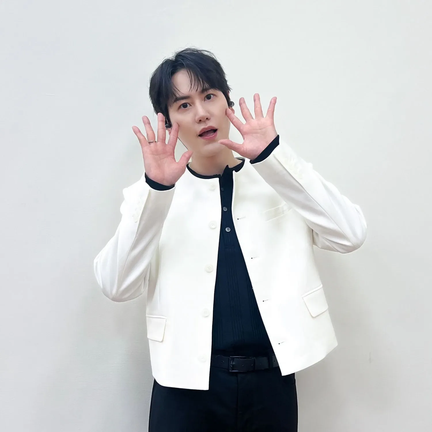 Behind-the-scenes cut of Kyuhyun (Super Junior)