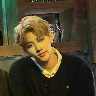 Behind-the-scenes cut of Zhang Hao (ZEROBASEONE)