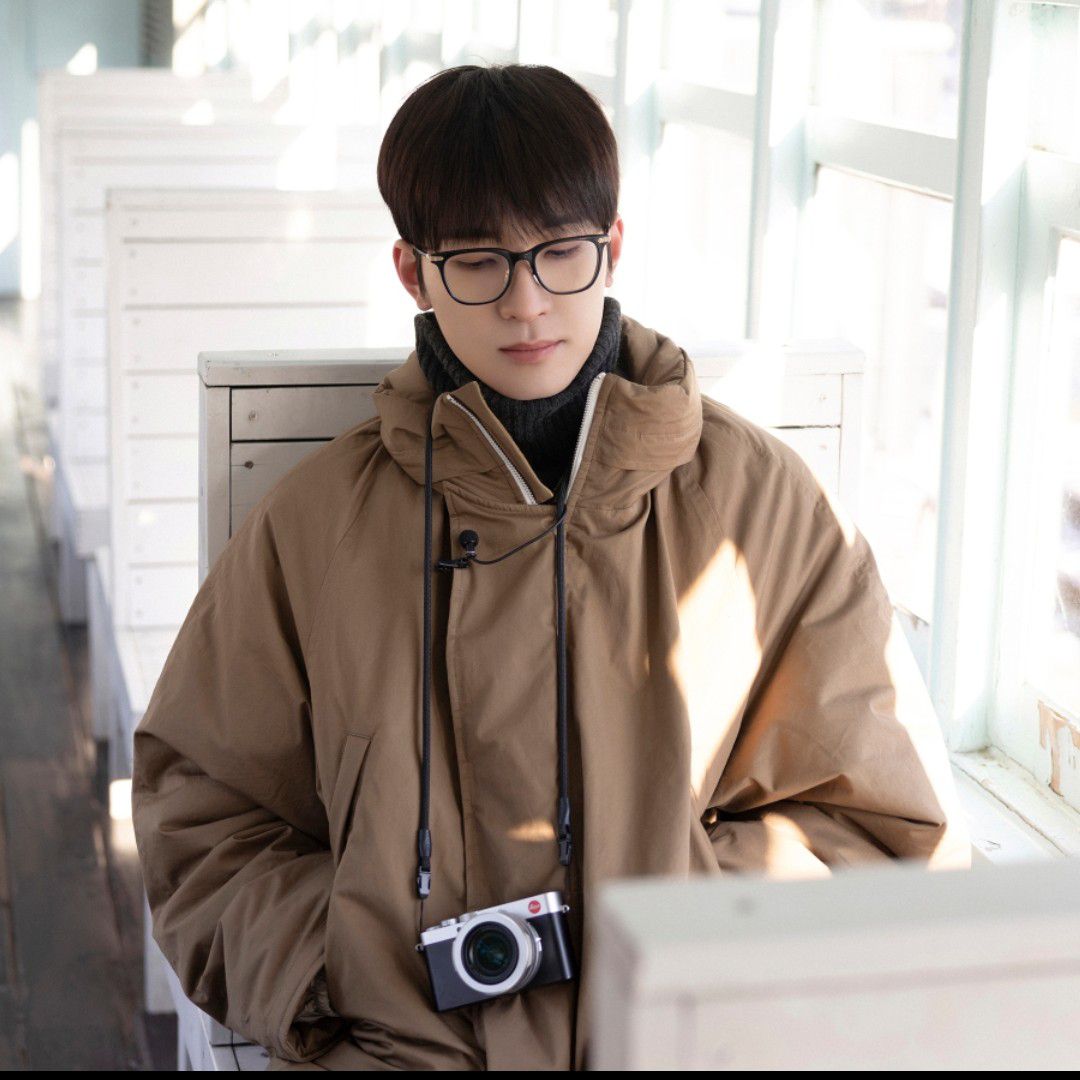 Latest photo of Wonwoo (SEVENTEEN)