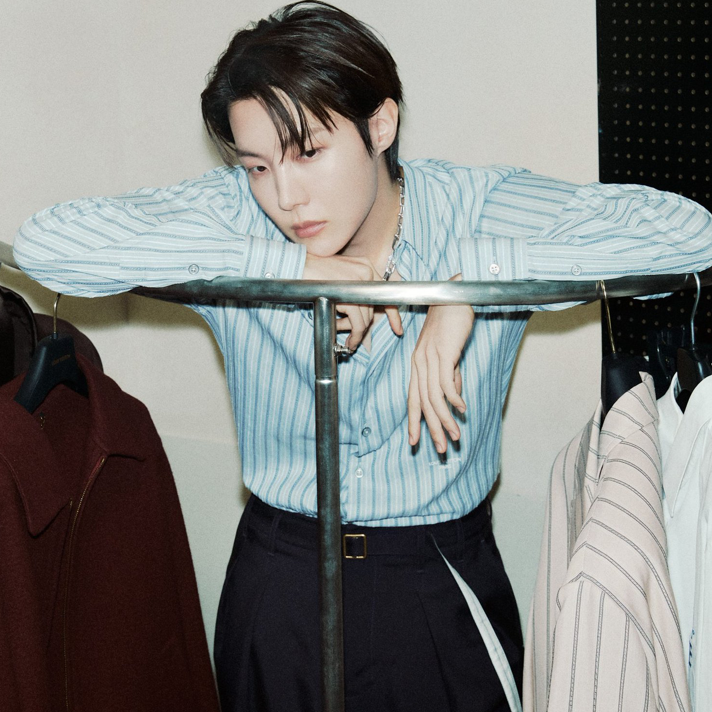 제이홉 (방탄소년단)의 최신 사진