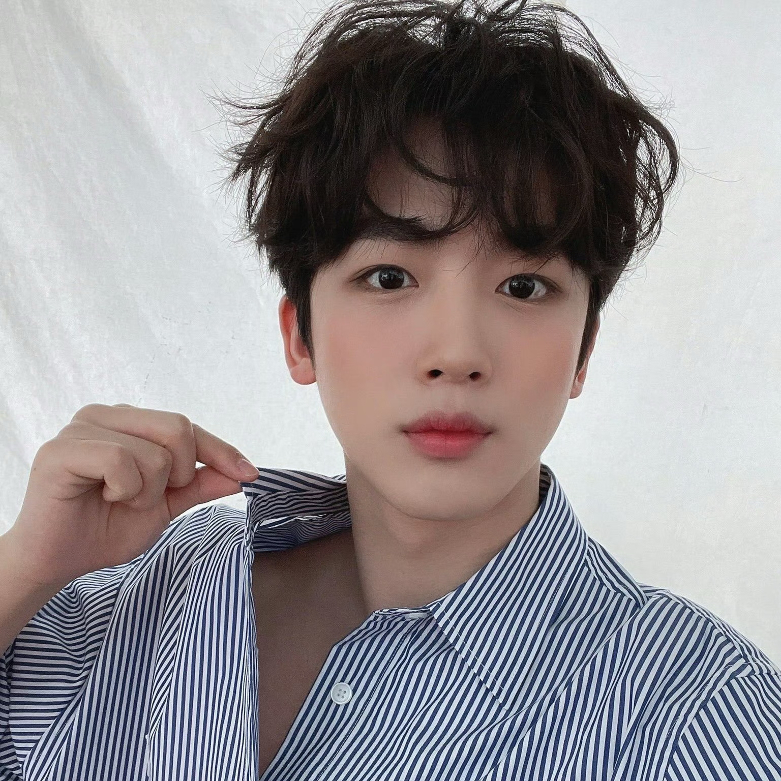 Latest photo of Kim Yohan (WEi)