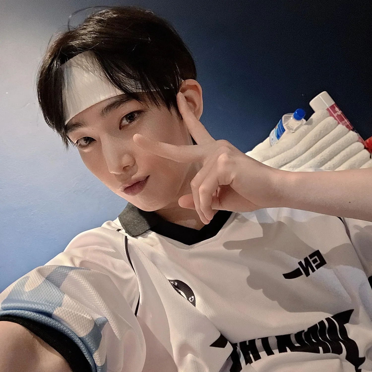 선우 (ENHYPEN)의 비하인드 컷