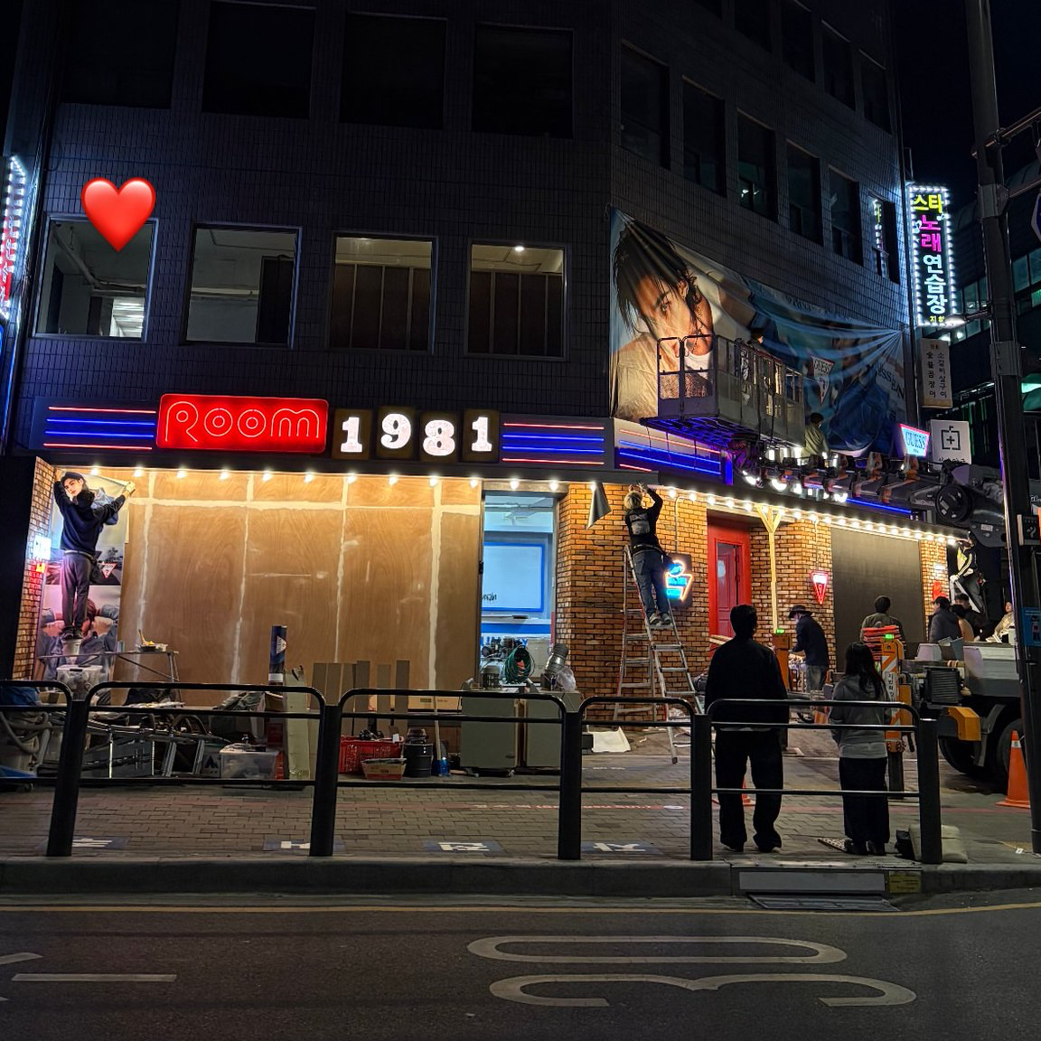 Behind-the-scenes cut of Hyunjin (Stray Kids)