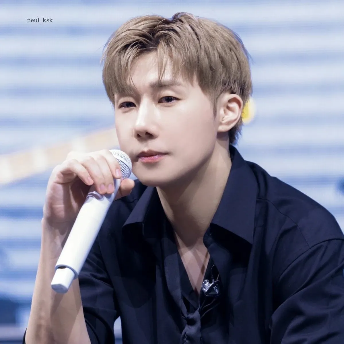A moment captured by Sungkyu (INFINITE)'s fan