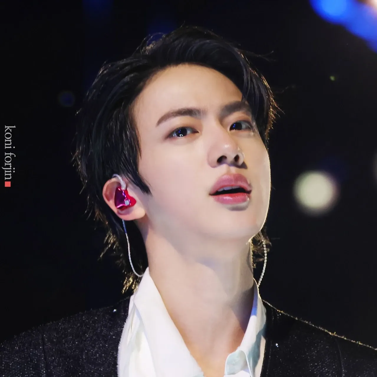 진 (방탄소년단)의 최신 사진