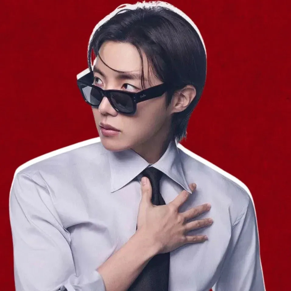 Foto terbaru j-hope (BTS)