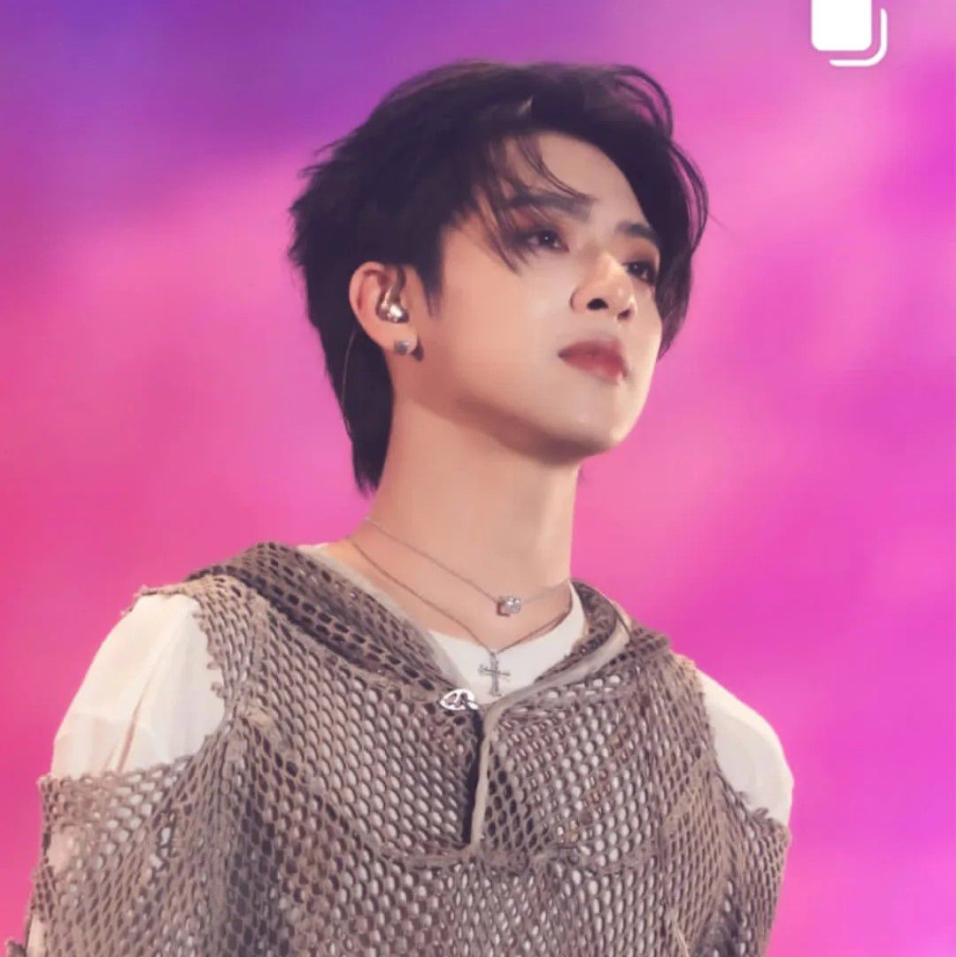 Recent activity shot of Chiwon (SEVENTOEIGHT)