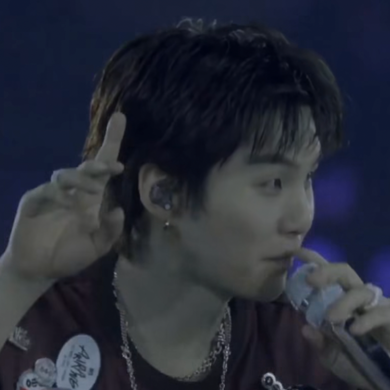 슈가 (방탄소년단)의 최신 사진