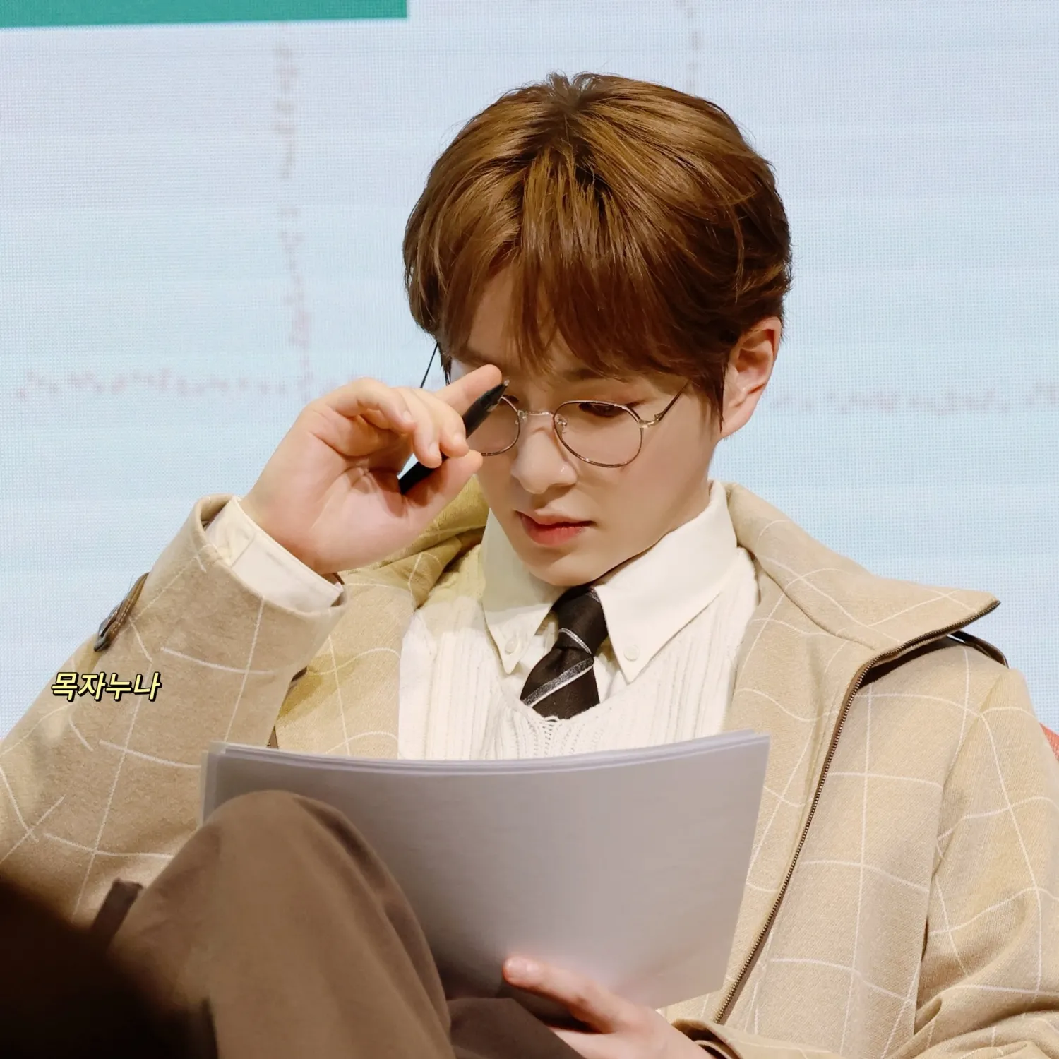 Behind-the-scenes cut of Onew (SHINee)