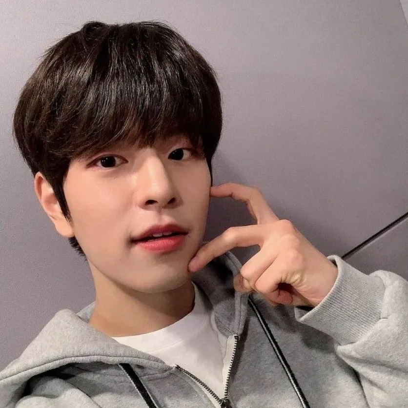 Behind-the-scenes cut of Seungmin (Stray Kids)