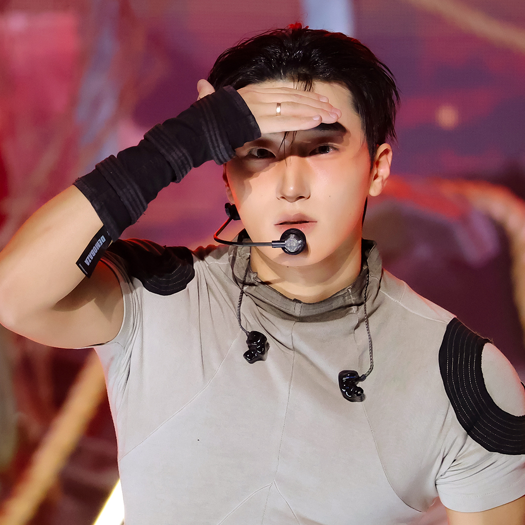 A moment captured by San (ATEEZ)'s fan