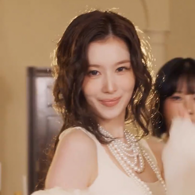 A moment captured by Sana (TWICE)'s fan