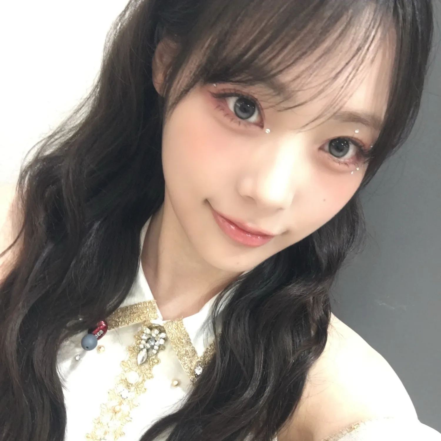 Latest photo of Siyeon (QWER)