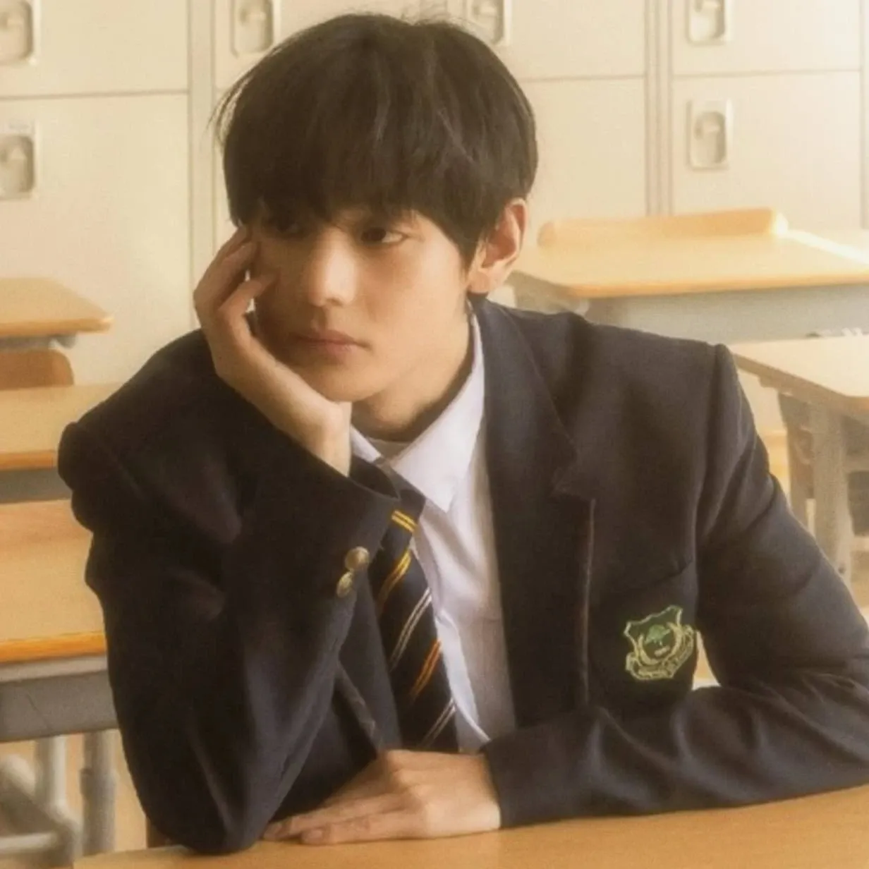 뷔 (방탄소년단)의 비하인드 컷