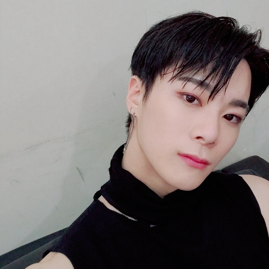 A moment captured by Moonbin (ASTRO)'s fan