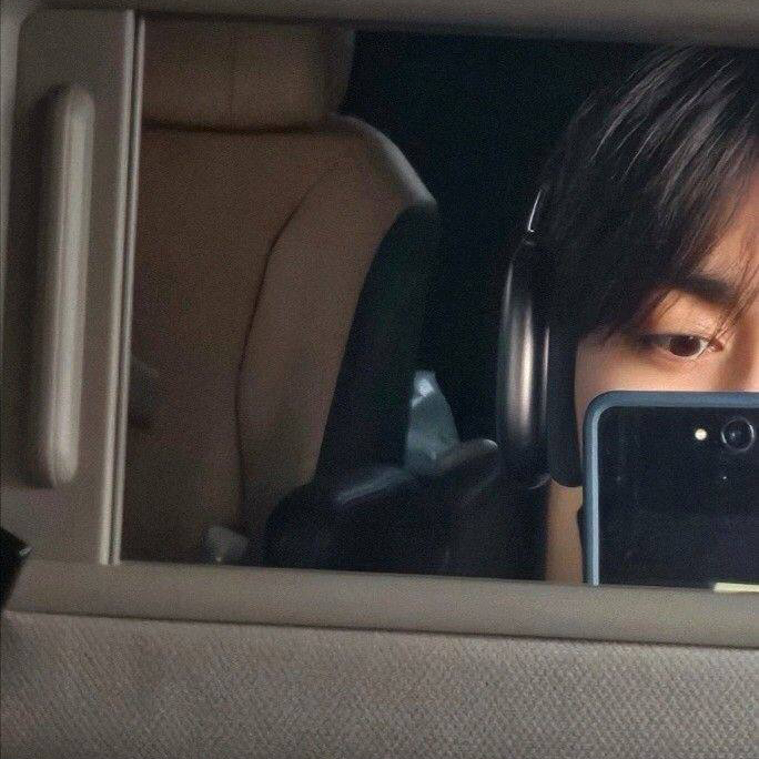 Momen yang diabadikan oleh penggemar S.Coups (SEVENTEEN)