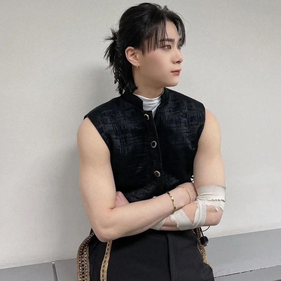 Latest photo of Moonbin (ASTRO)