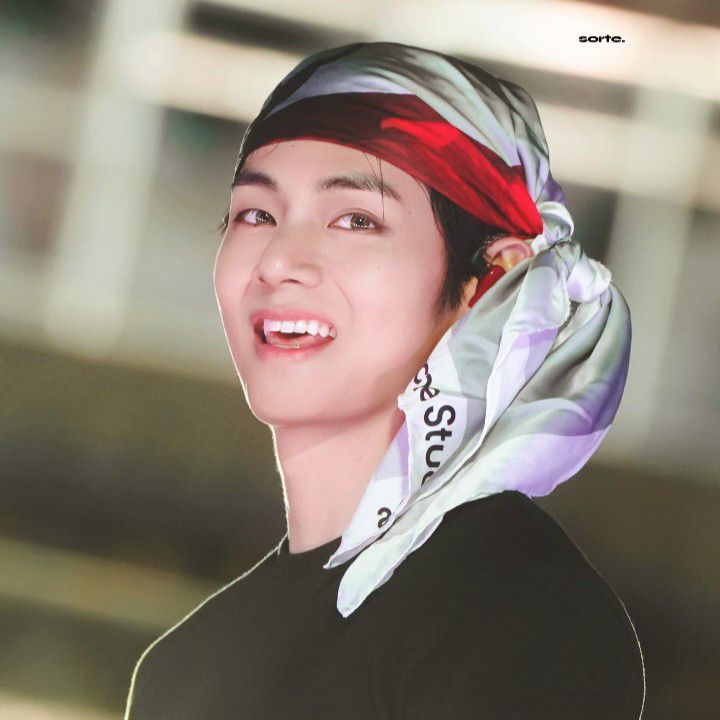 V (BTS)の最近の活動写真