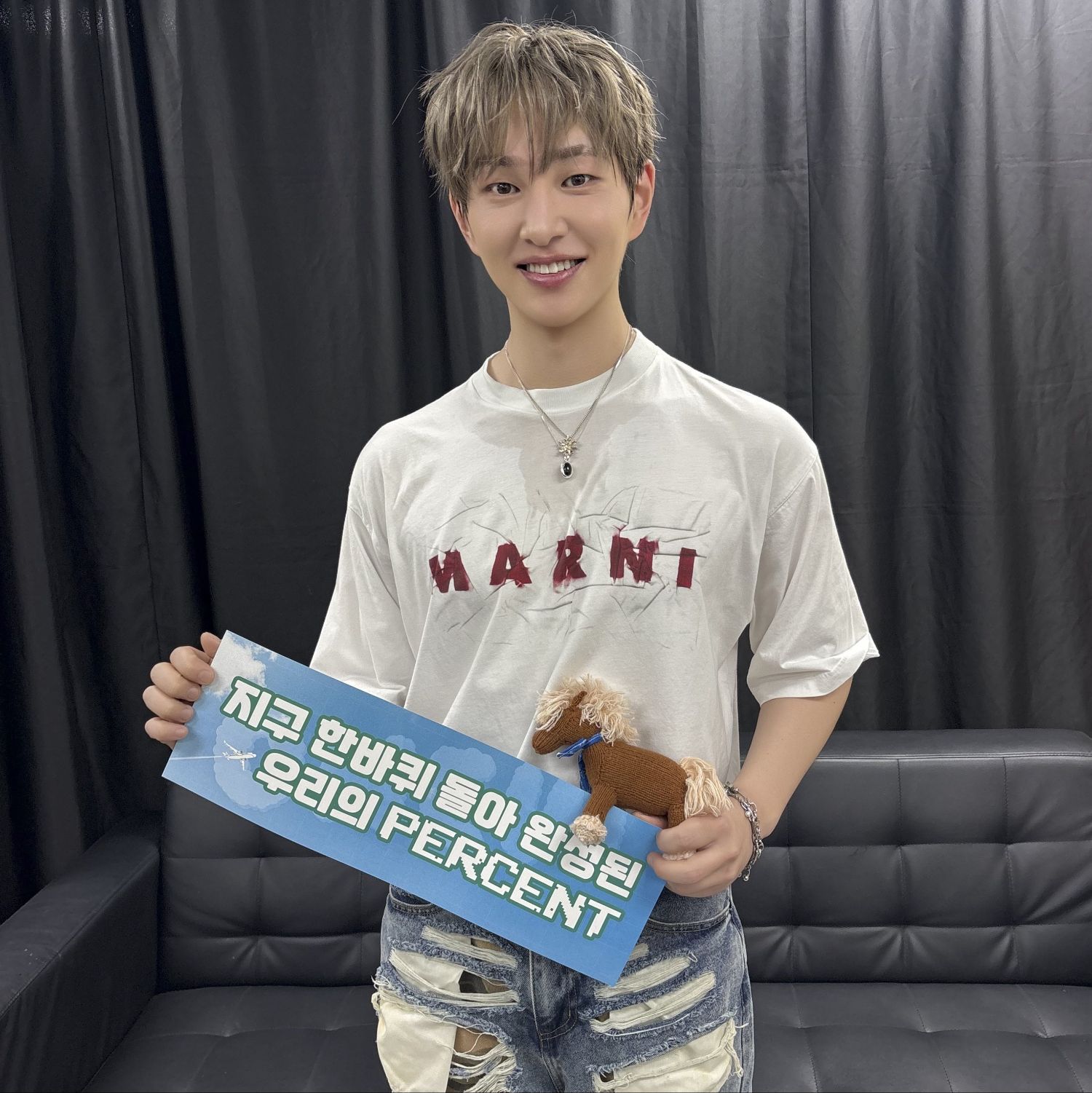 Foto terbaru Onew (SHINee)