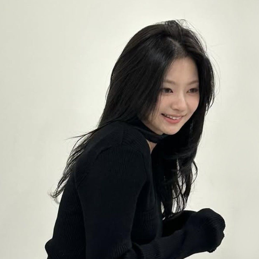 李娜炅 (fromis_9)的最新照片