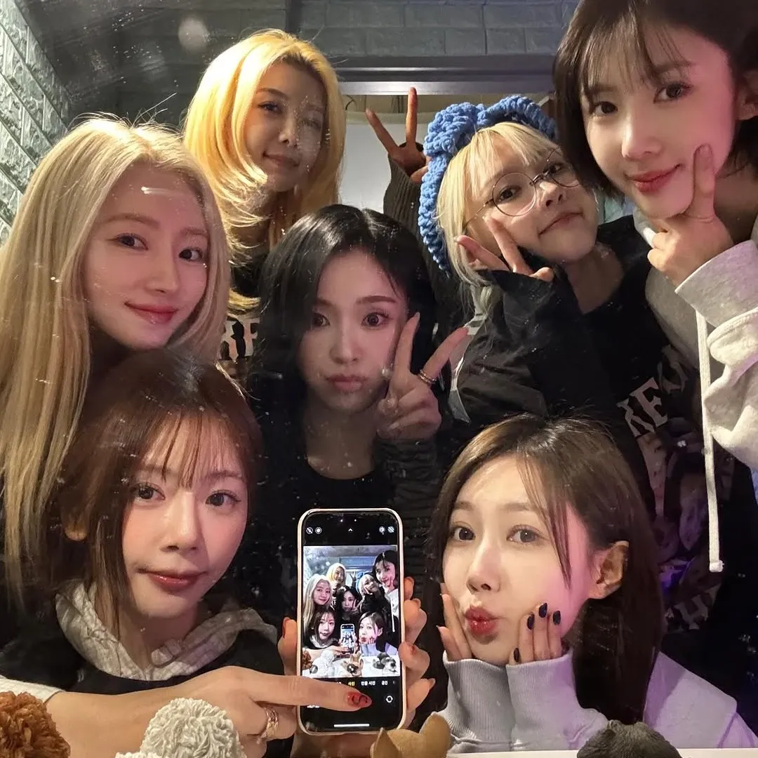 Foto aktivitas terbaru DREAMCATCHER