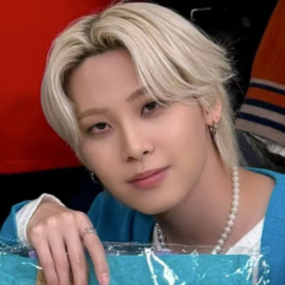 Recent activity shot of Kawashiri Ren (JO1)