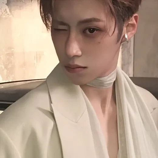 Arno (ALPHA DRIVE ONE)的最新活动照片