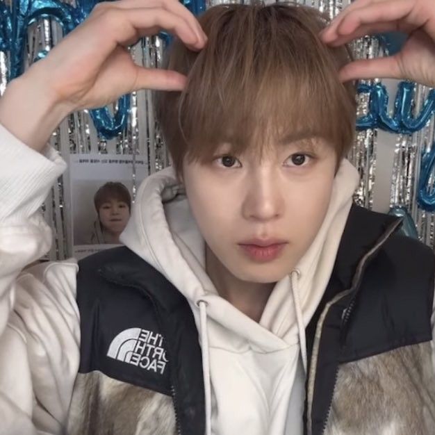 Latest photo of Ha Sungwoon