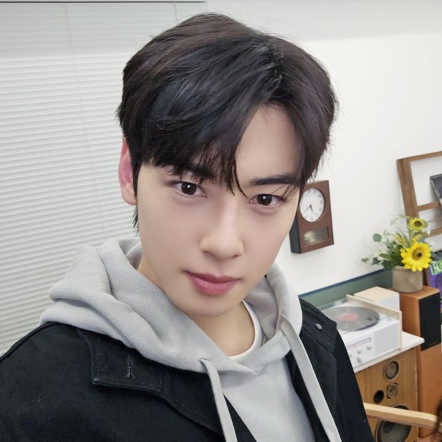 Latest photo of Eunwoo (ASTRO)