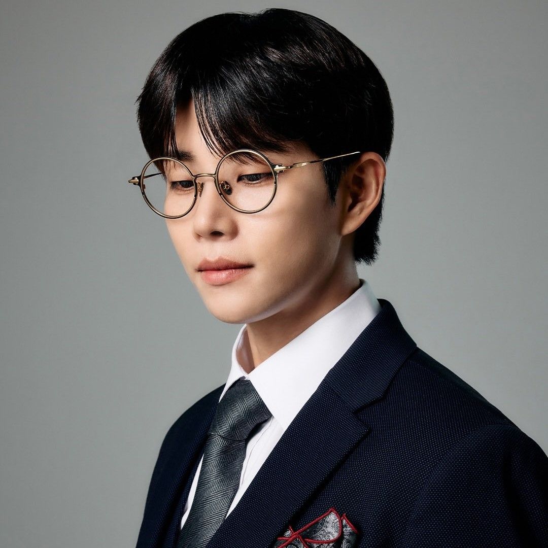 A moment captured by MJ (ASTRO)'s fan