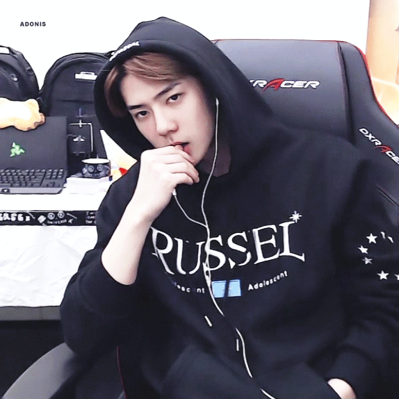 世勳 (EXO)粉絲拍下的瞬間