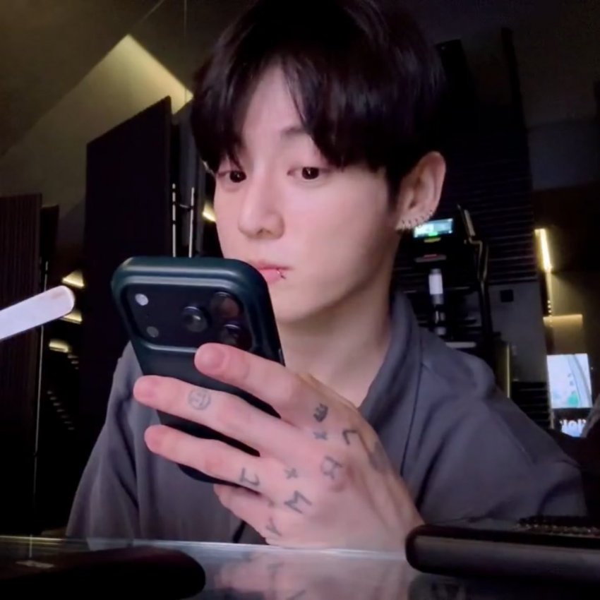 정국 (방탄소년단)의 비하인드 컷