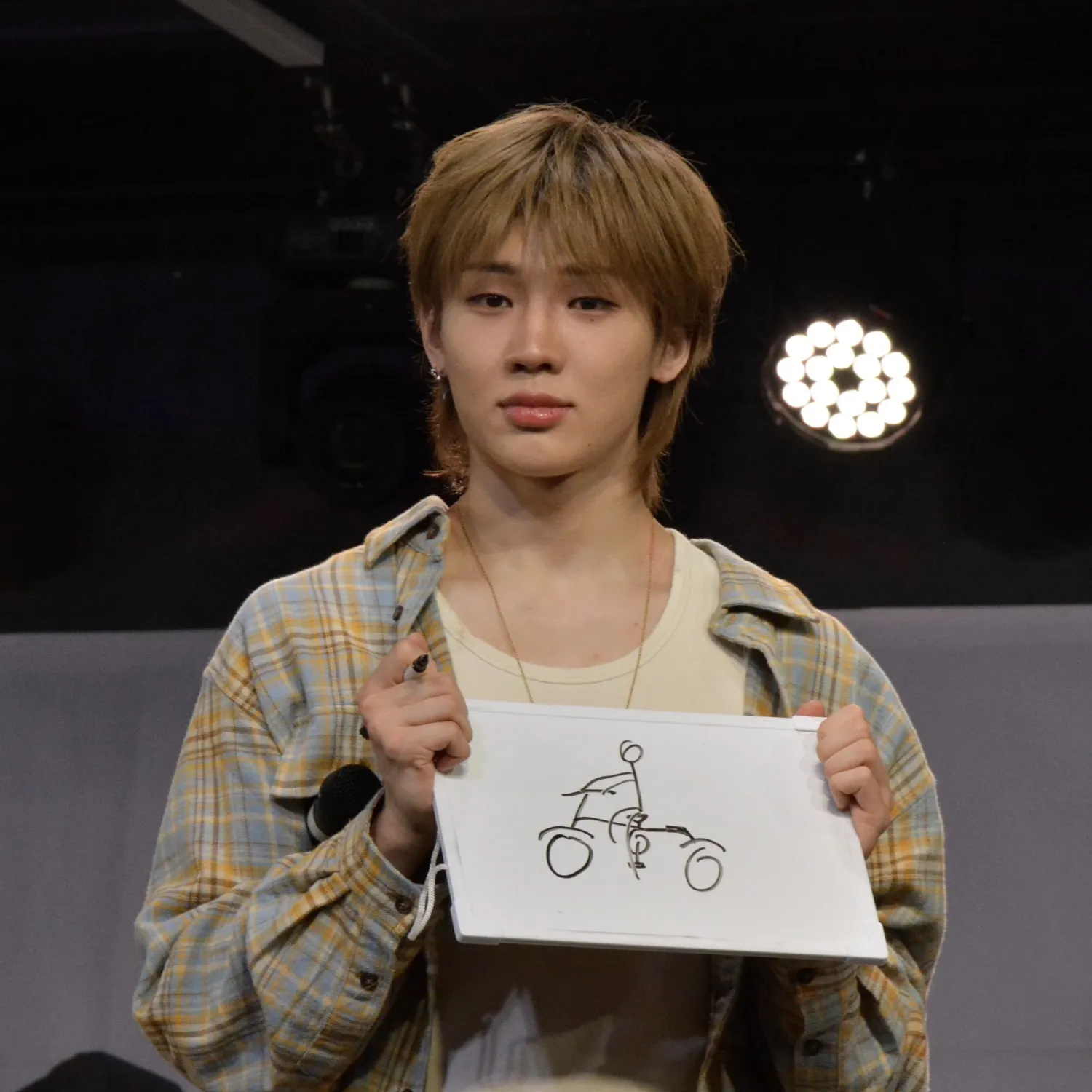 A moment captured by Junhyeok (TNX)'s fan