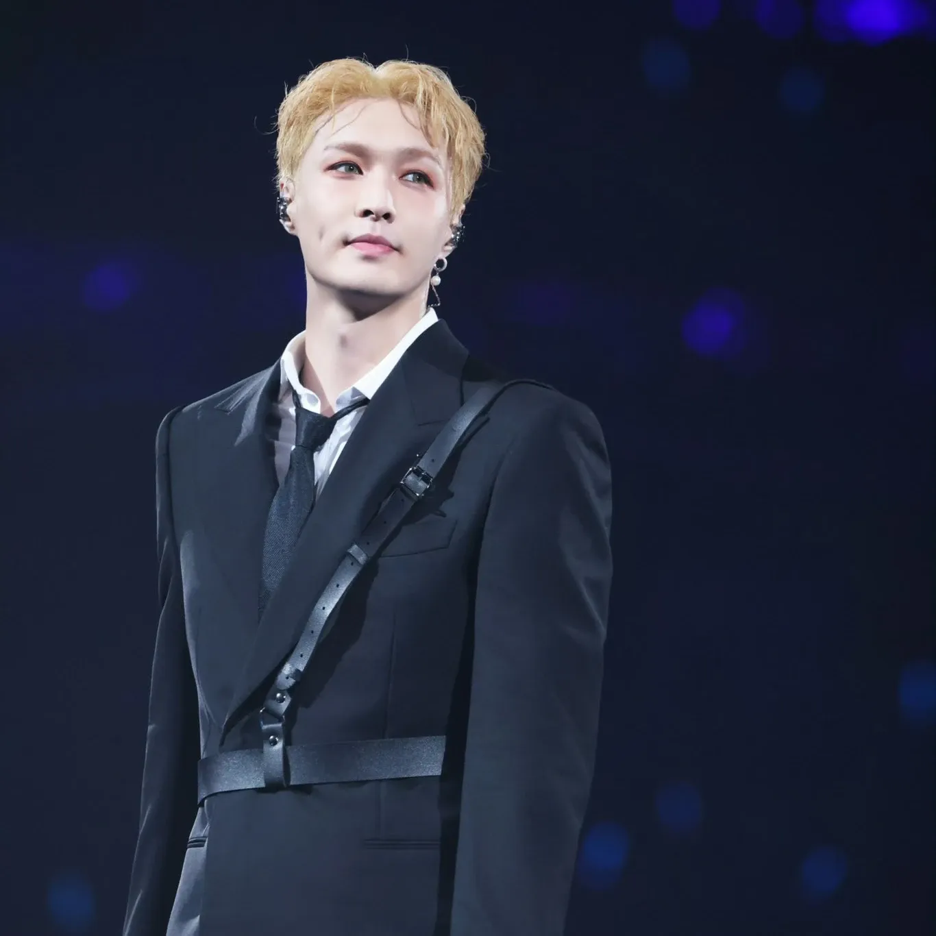 Recent activity shot of Lay (EXO)