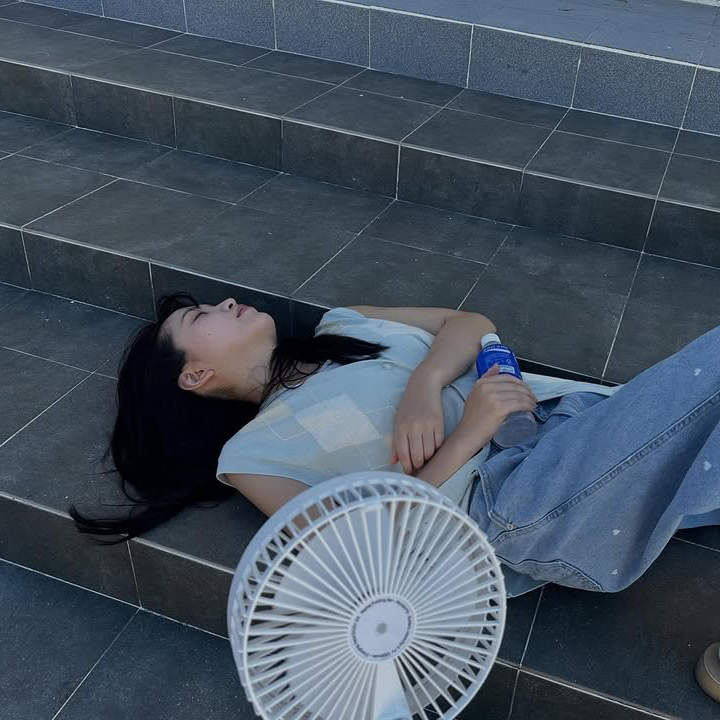 Behind-the-scenes cut of Yeri (Red Velvet)