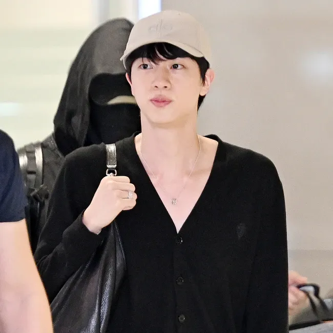 Latest photo of Jin (BTS)