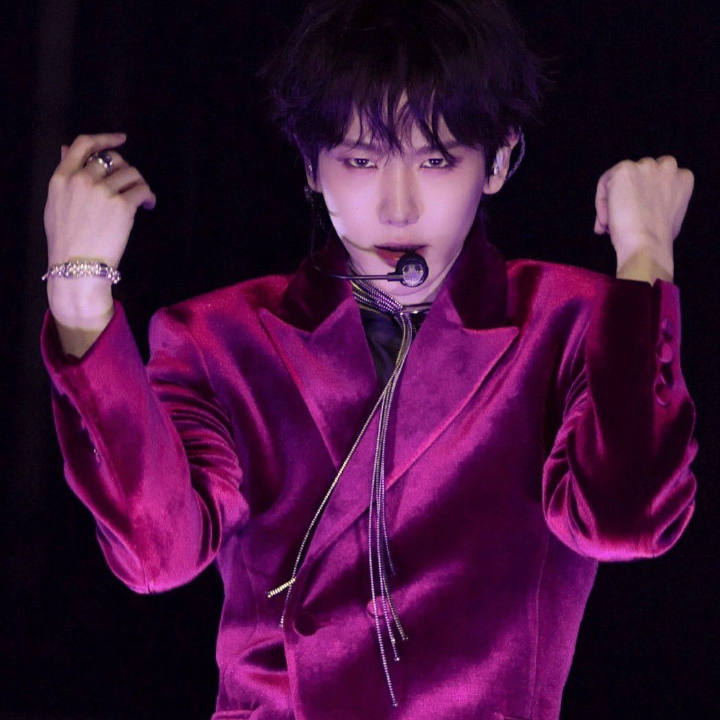 Foto aktivitas terbaru Baekhyun (EXO)