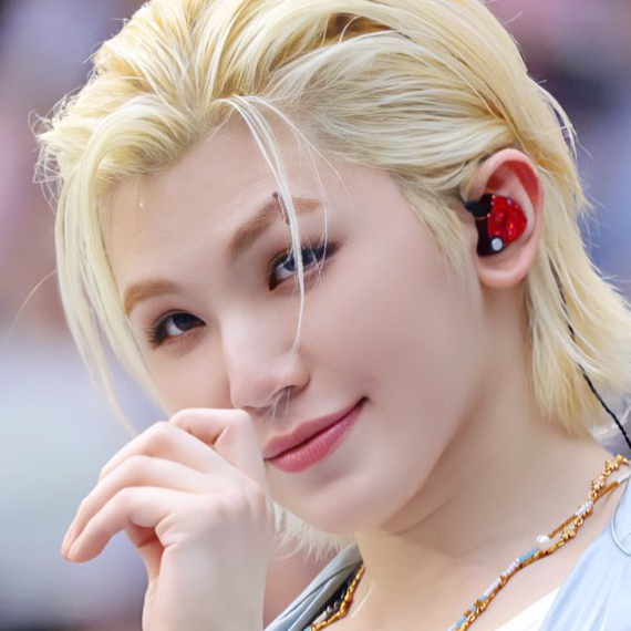 A moment captured by Woozi (SEVENTEEN)'s fan