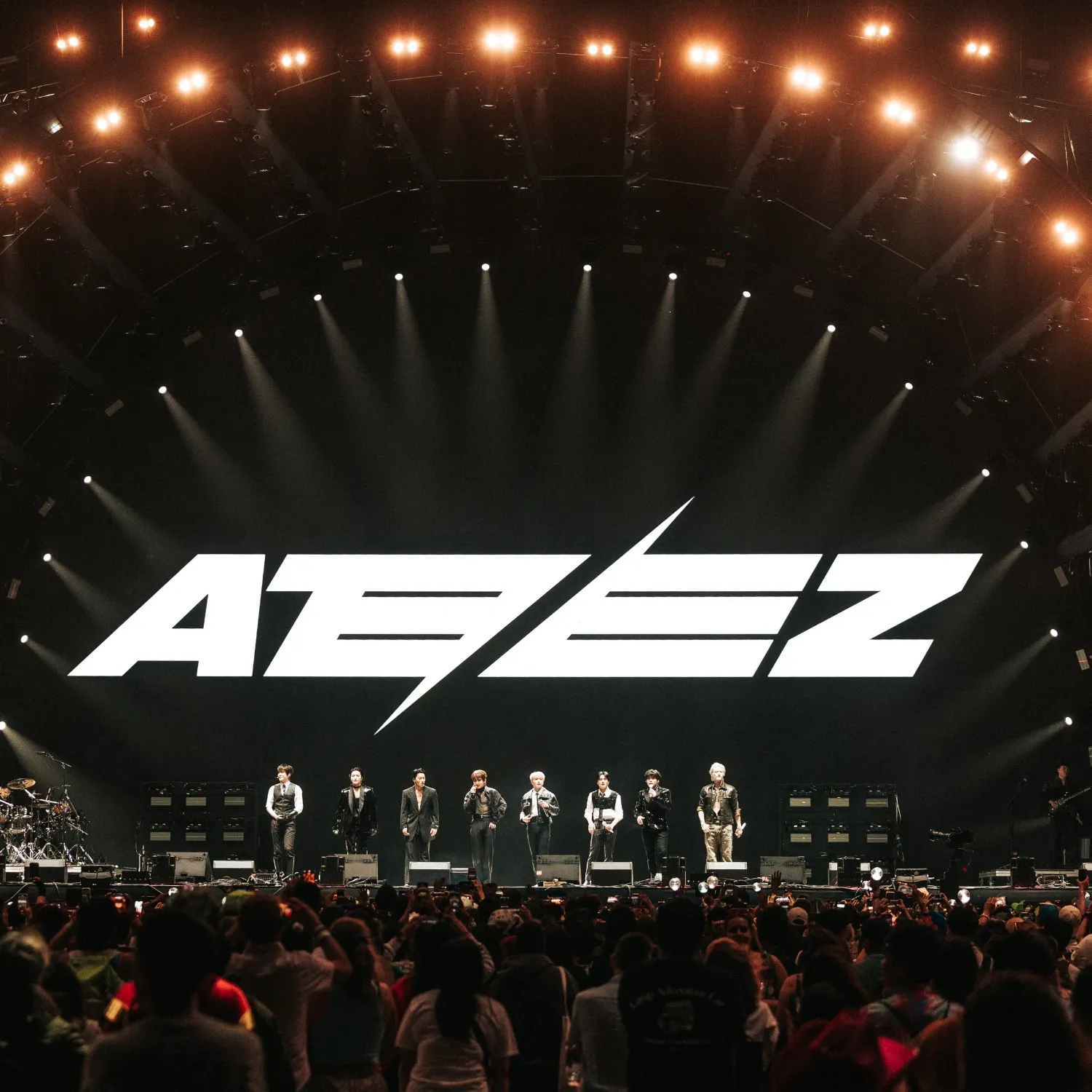 에이티즈 최근 활동샷