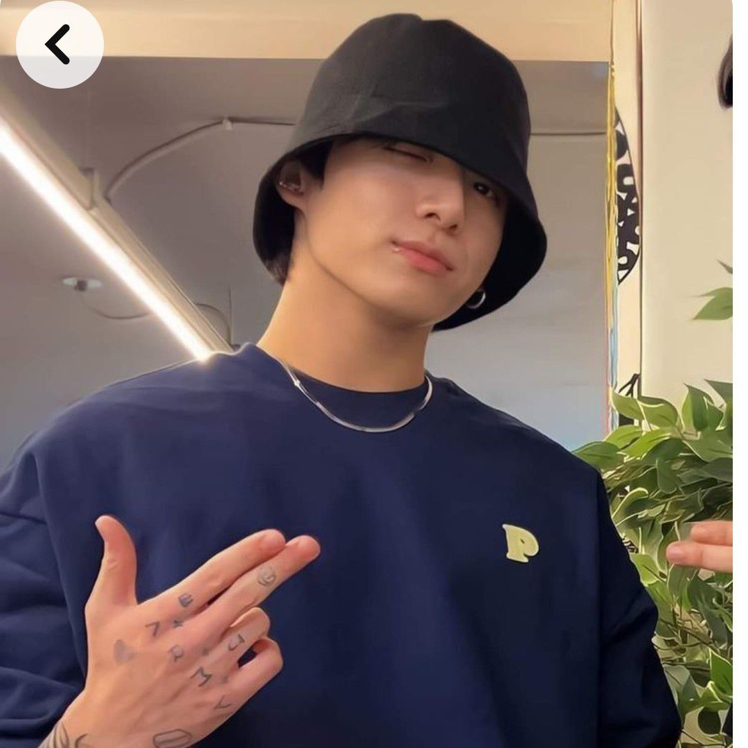 Momen yang diabadikan oleh penggemar Jungkook (BTS)